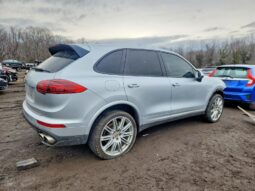 
										2017 Porsche Cayenne full									