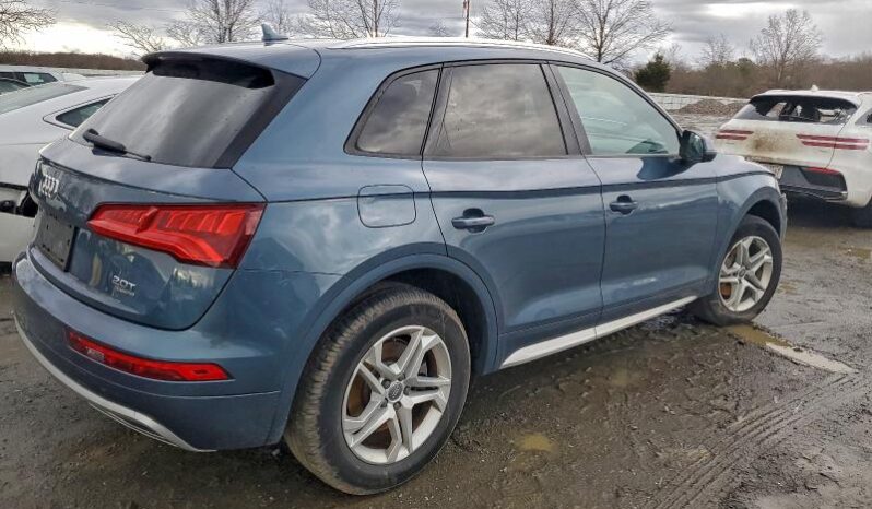 
								2018 Audi Q5 full									