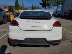 
										2016 Porsche Panamera full									