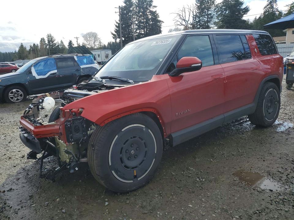 2025 Rivian R1s