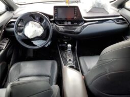 
										2019 Toyota C-hr full									