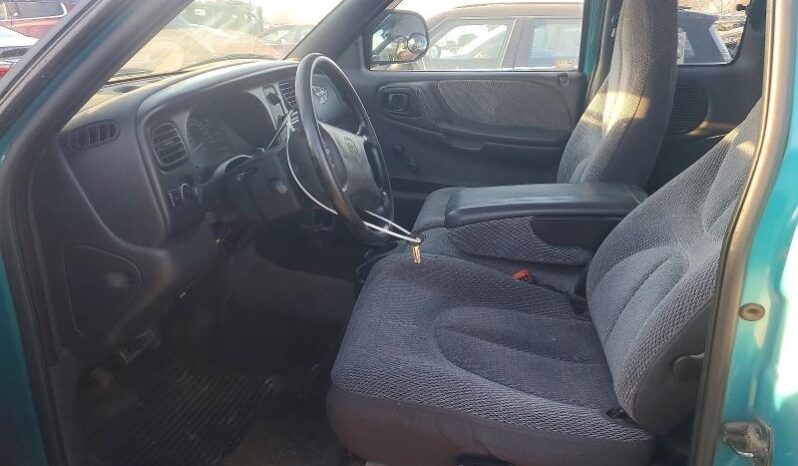 
								1997 Dodge Dakota full									