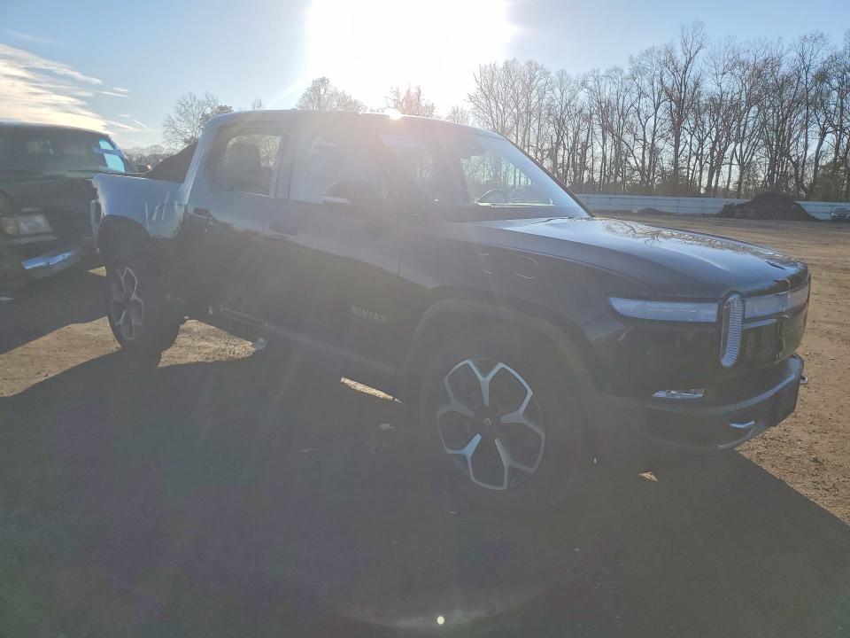2022 Rivian R1t