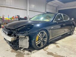 
										2010 Porsche Panamera full									