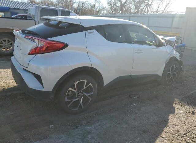
								2019 Toyota C-hr full									