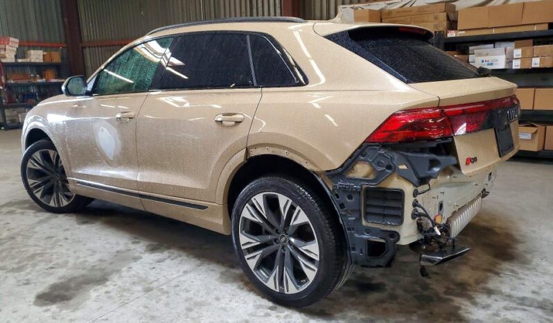 
								2025 Audi Q8 full									