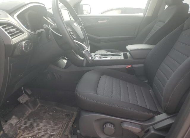 
								2021 Ford Edge se full									
