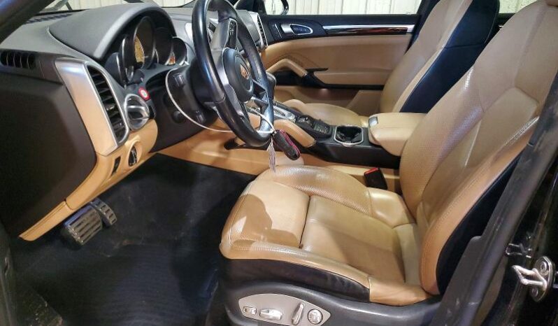 
								2017 Porsche Cayenne full									