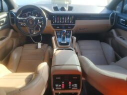 
										2022 Porsche Cayenne full									