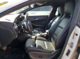 
										2017 Mercedes-benz Cla 250 4m full									