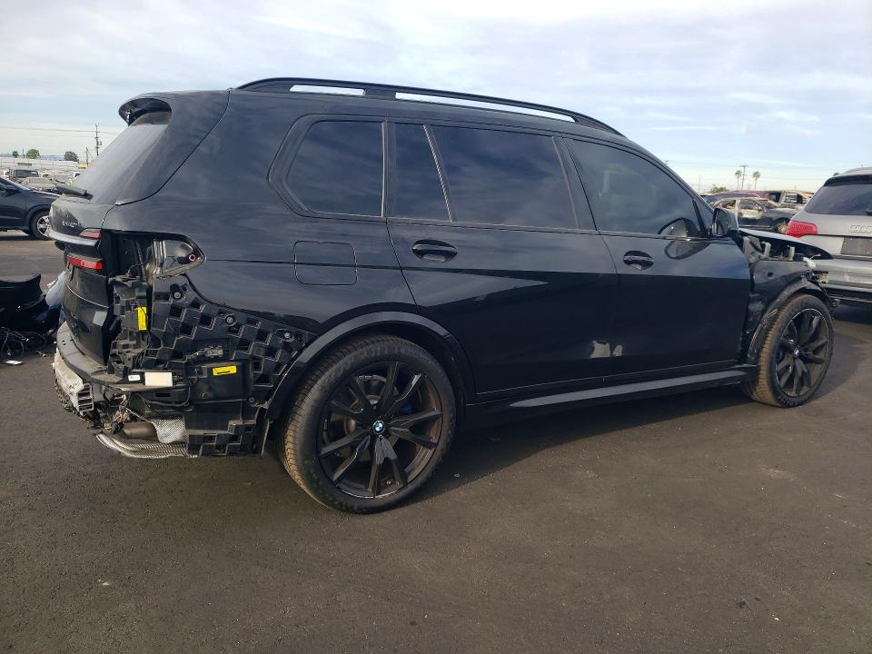 2024 BMW X7