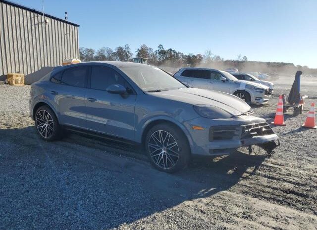 
								2025 Porsche Cayenne full									