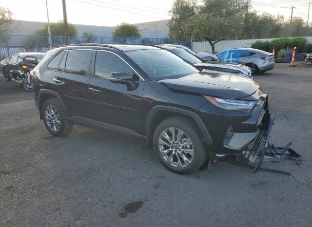 
								2025 Toyota Rav4 full									