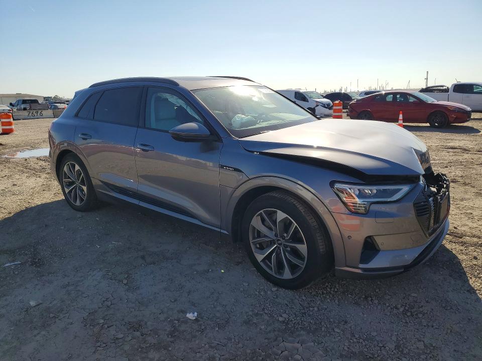 2021 Audi E-tron