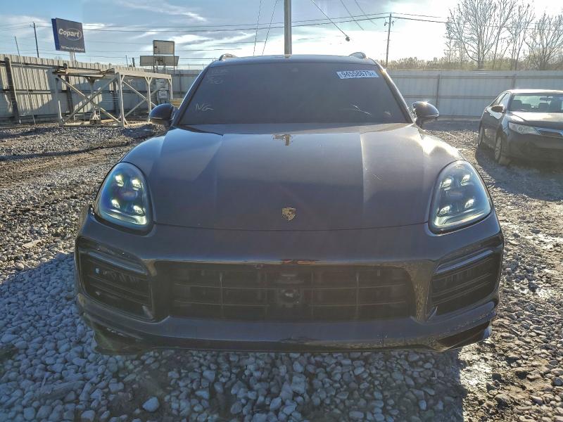 2023 Porsche Cayenne