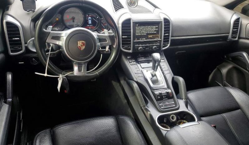 
								2014 Porsche Cayenne full									