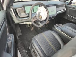 
										2025 Rivian R1t advent full									