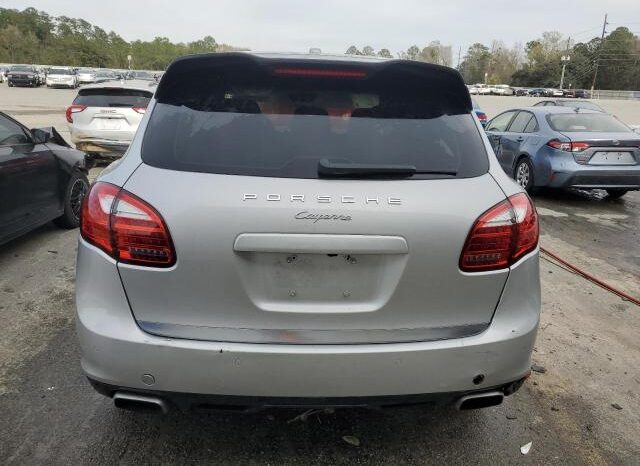 
								2013 Porsche Cayenne full									