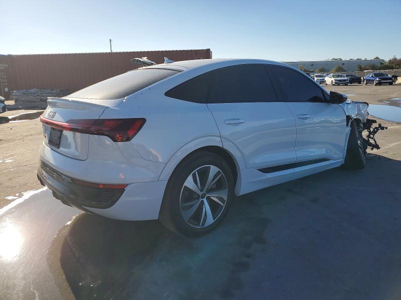 2024 Audi Q8