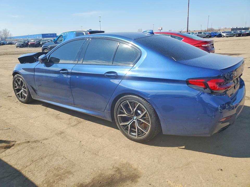 2022 BMW M5