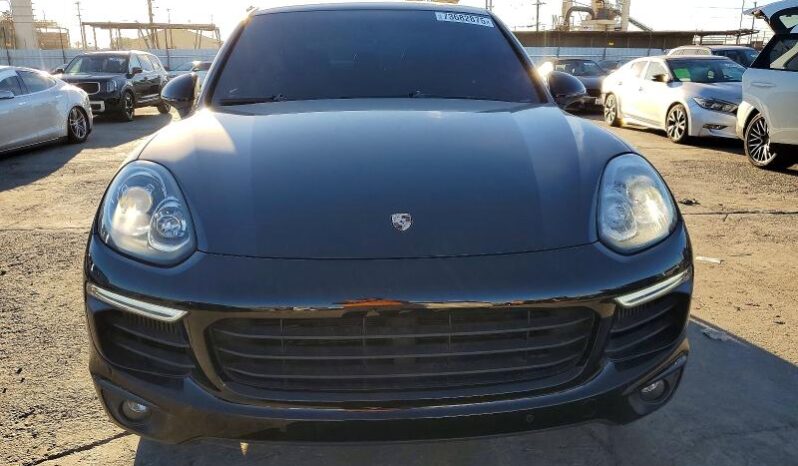 
								2018 Porsche Cayenne full									