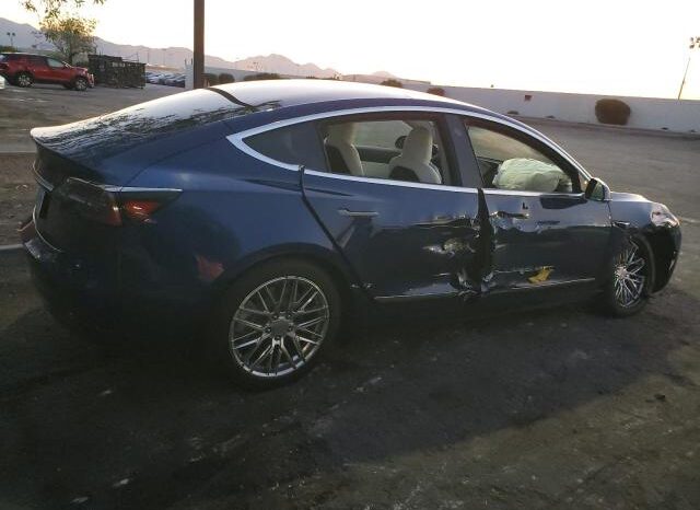 
								2019 Tesla Model 3 full									
