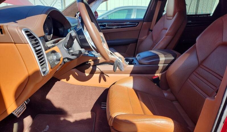 
								2023 Porsche Cayenne full									