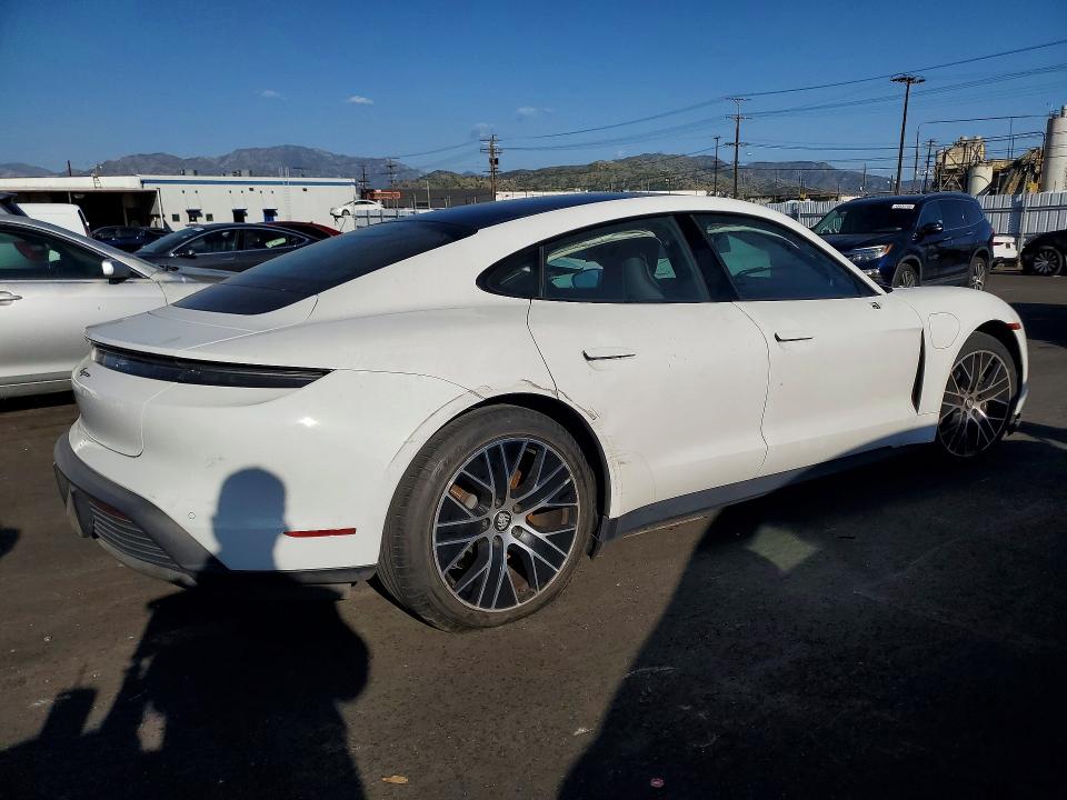2023 Porsche Taycan
