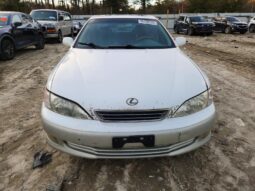 
										2000 Lexus Es 300 full									