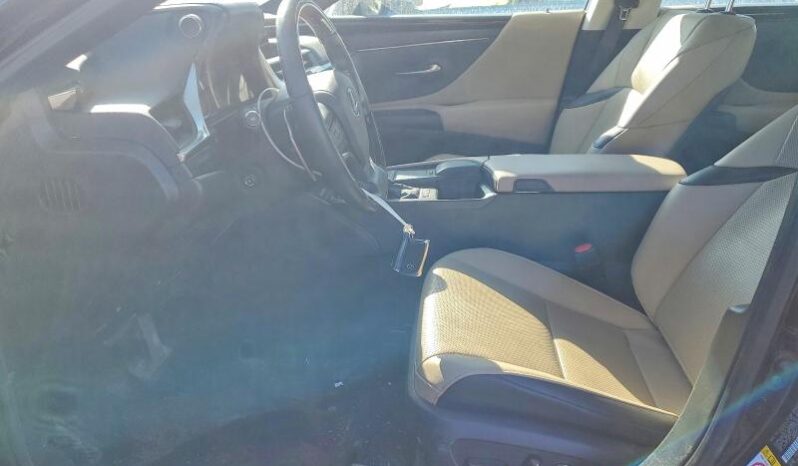 
								2019 Lexus Es 350 full									