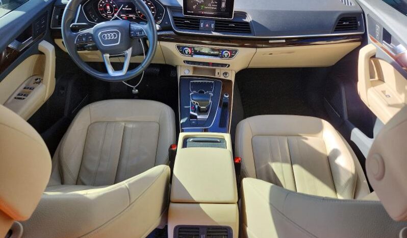 
								2020 Audi Q5 full									