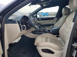 
										2022 Porsche Cayenne full									