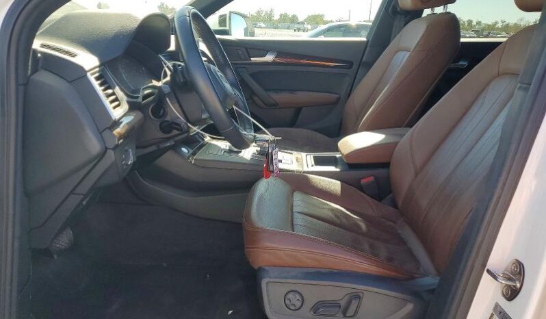 
								2019 Audi Q5 full									