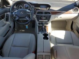 
										2013 Mercedes-benz C 300 4mat full									