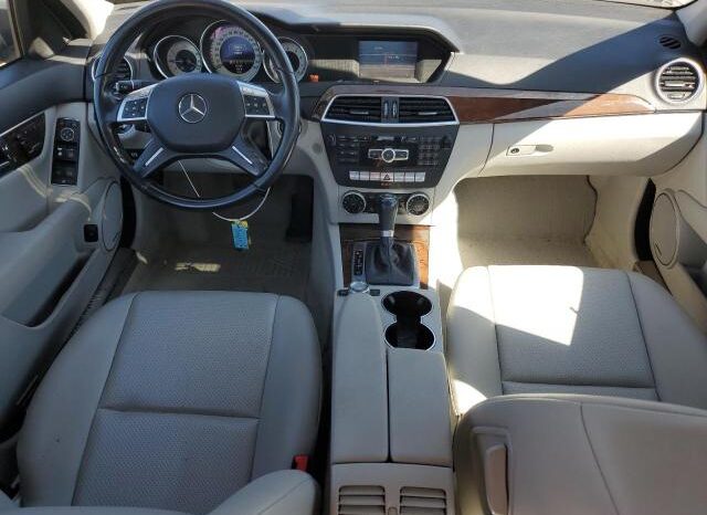 
								2013 Mercedes-benz C 300 4mat full									