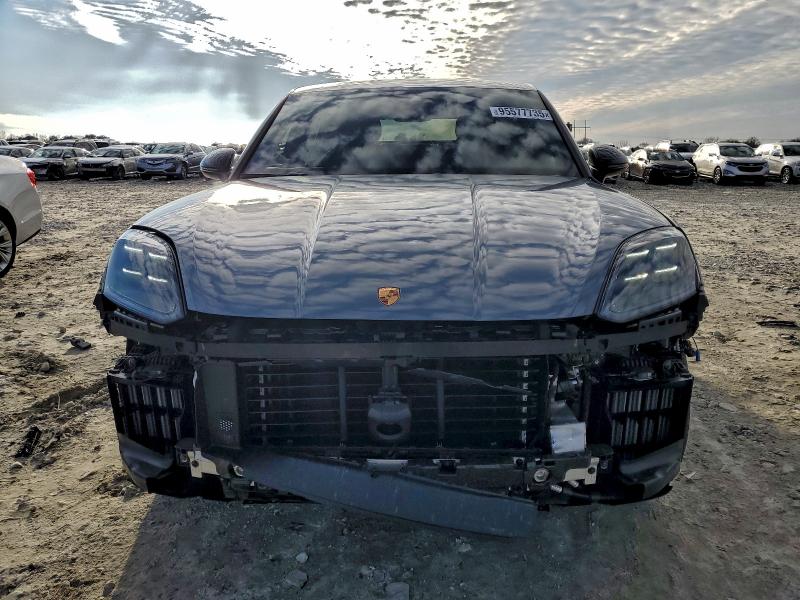 2025 Porsche Cayenne