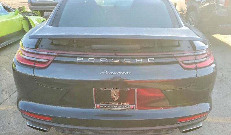 
								2017 Porsche Panamera full									