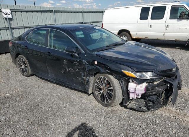 
								2018 Toyota Camry l full									