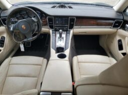 
										2015 Porsche Panamera full									