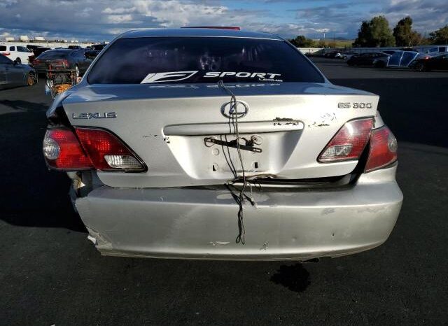 
								2002 Lexus Es 300 full									