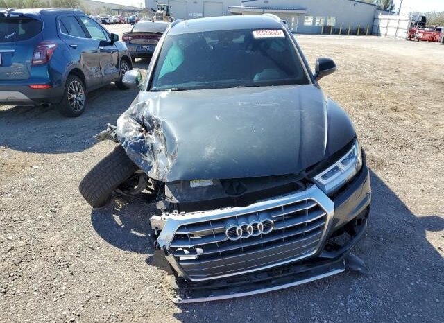 
								2019 Audi Q5 full									