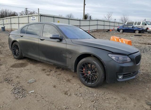 
								2013 BMW 7 series full									