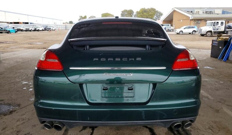 
								2011 Porsche Panamera full									
