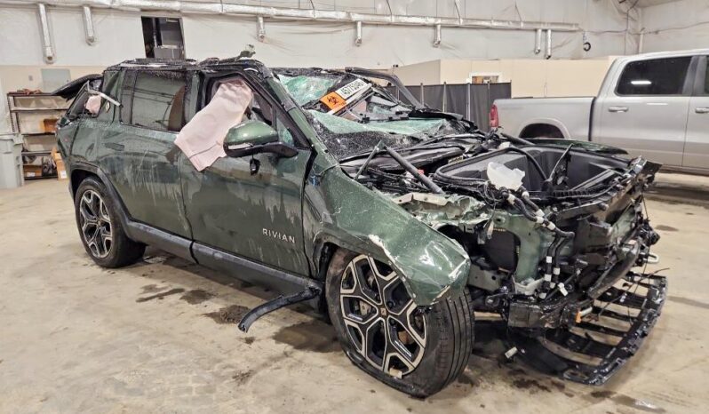 
								2025 Rivian R1s full									
