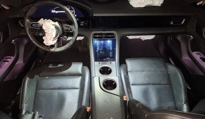 
								2023 Porsche Taycan full									