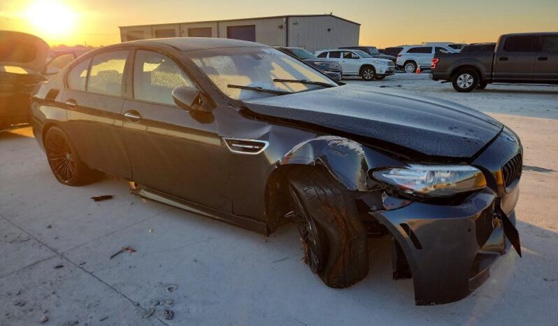 
								2015 BMW M5 full									