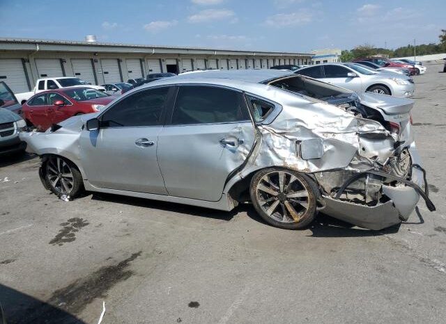 
								2017 Nissan Altima 3.5 full									