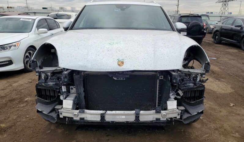 
								2020 Porsche Cayenne full									