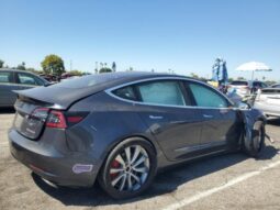 
										2018 Tesla Model 3 full									