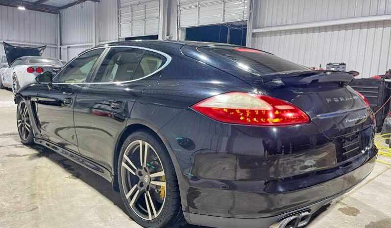 
								2010 Porsche Panamera full									